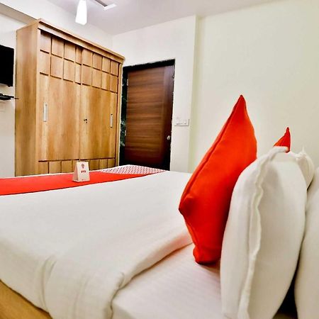 Collection O 12462 Hotel Shiv Inn Gandhinagar Ngoại thất bức ảnh