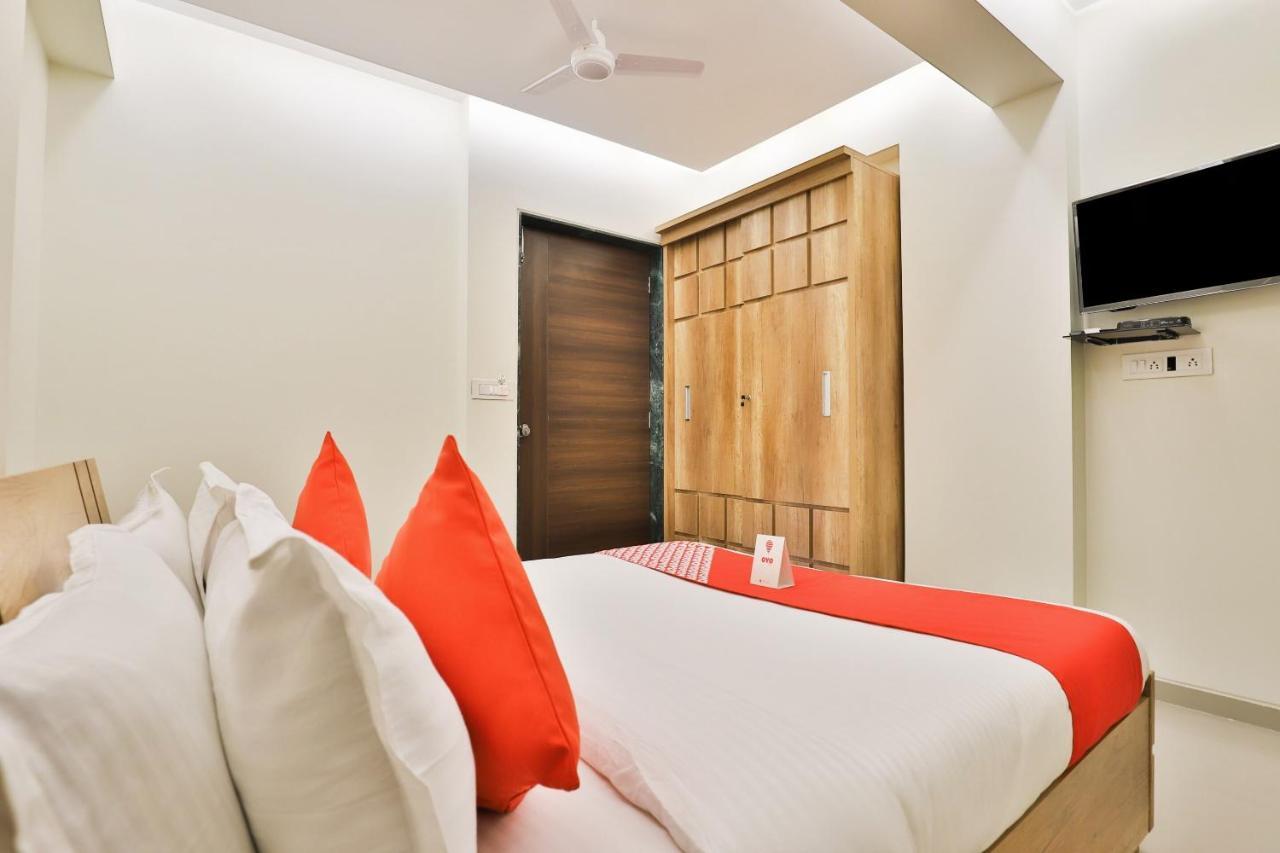 Collection O 12462 Hotel Shiv Inn Gandhinagar Ngoại thất bức ảnh