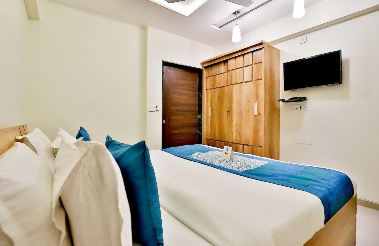 Collection O 12462 Hotel Shiv Inn Gandhinagar Ngoại thất bức ảnh